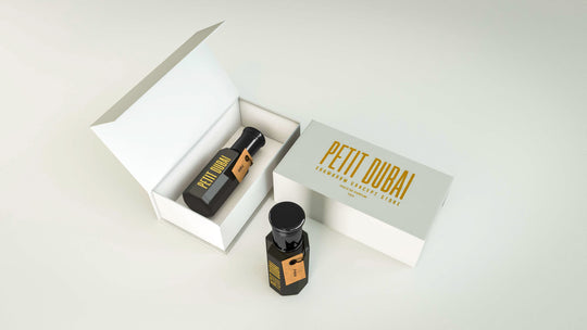Bouteille d´huile de musc praliné 10mL avec sa boite vu de haut